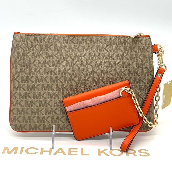 Michael Kors Large 2 in 1 Card Case Wristlet - Picture 6 of 11